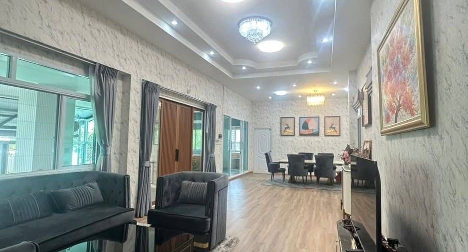 For rent 6 bedrooms villa in Bang Lamung, Chonburi