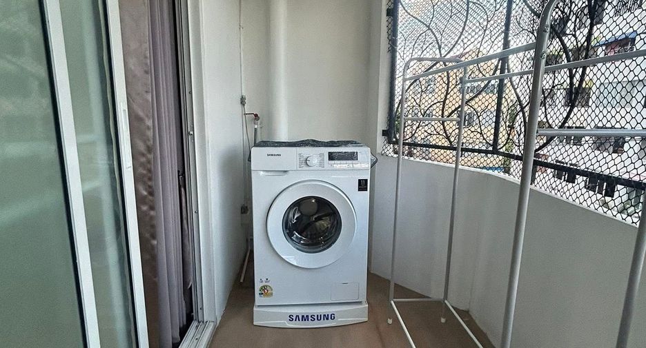 For rent studio condo in Mueang Chiang Mai, Chiang Mai