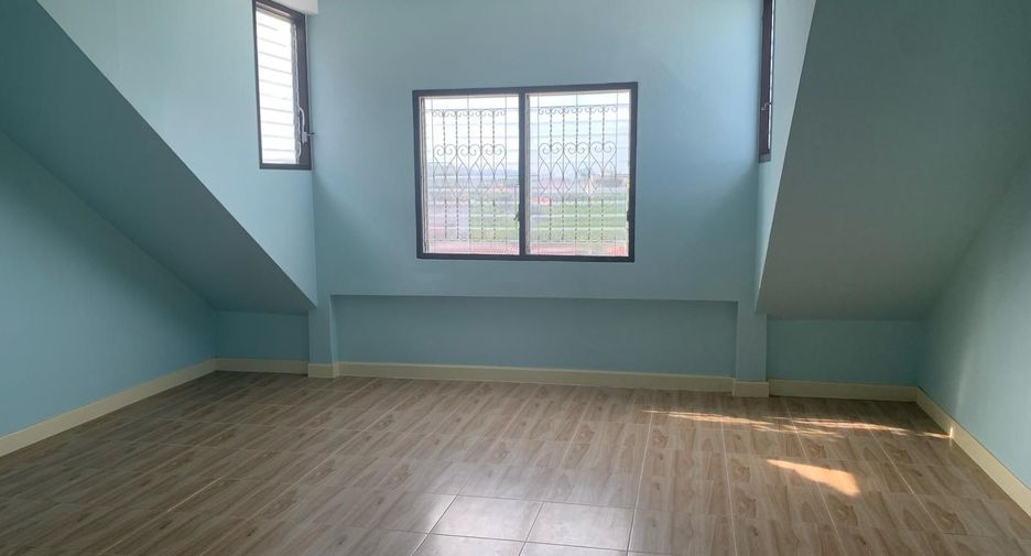 For sale 3 bedrooms townhouse in Hua Hin, Prachuap Khiri Khan