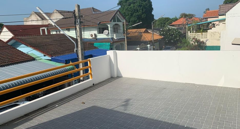 For sale 3 bedrooms townhouse in Hua Hin, Prachuap Khiri Khan