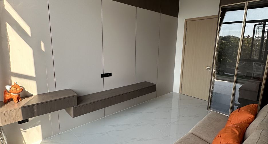 For sale 4 bedrooms townhouse in Bang Lamung, Chonburi