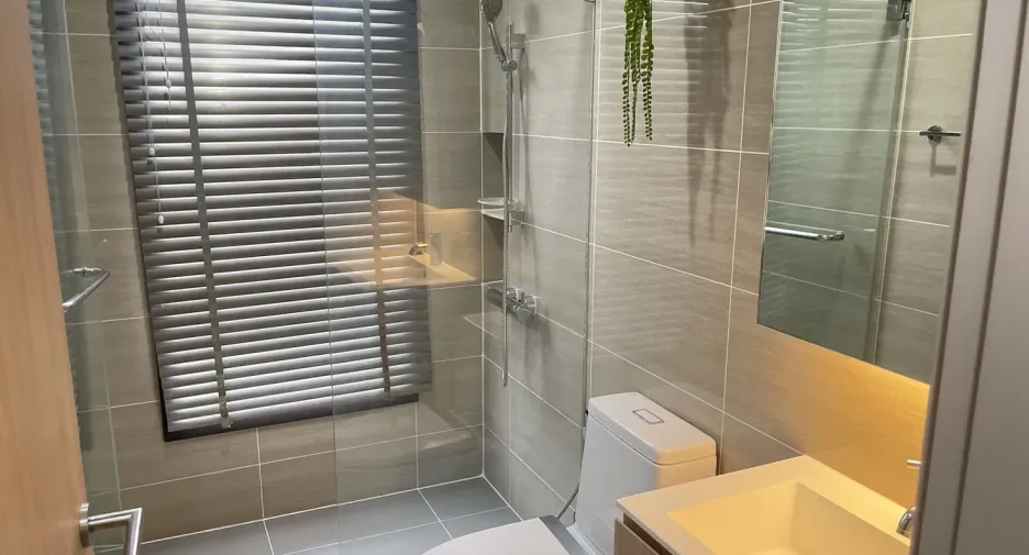 For sale and for rent 2 bedrooms condo in Phaya Thai, Bangkok