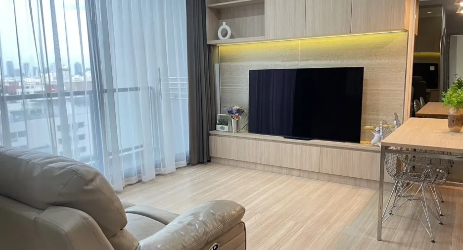 For sale and for rent 2 bedrooms condo in Phaya Thai, Bangkok