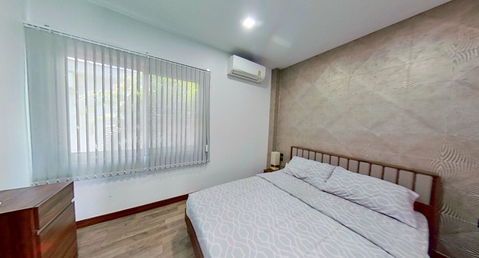 For sale 7 bedrooms villa in Saraphi, Chiang Mai