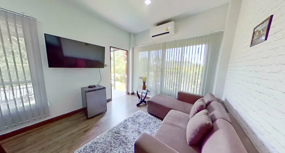Villa en venta de 7 habitaciones en Saraphi, Chiang Mai
