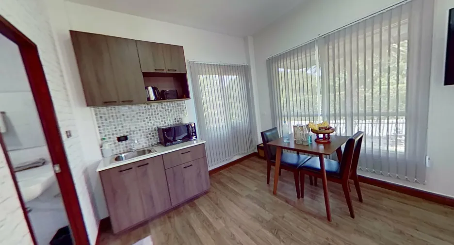 For sale 7 bedrooms villa in Saraphi, Chiang Mai