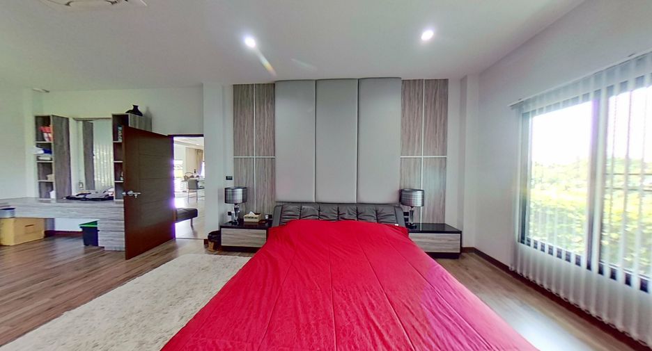For sale 7 bedrooms villa in Saraphi, Chiang Mai