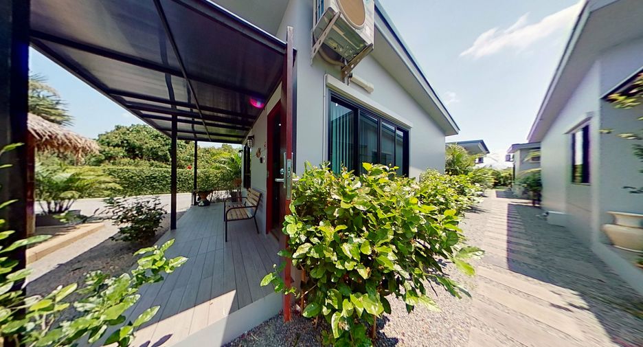 For sale 7 bedrooms villa in Saraphi, Chiang Mai