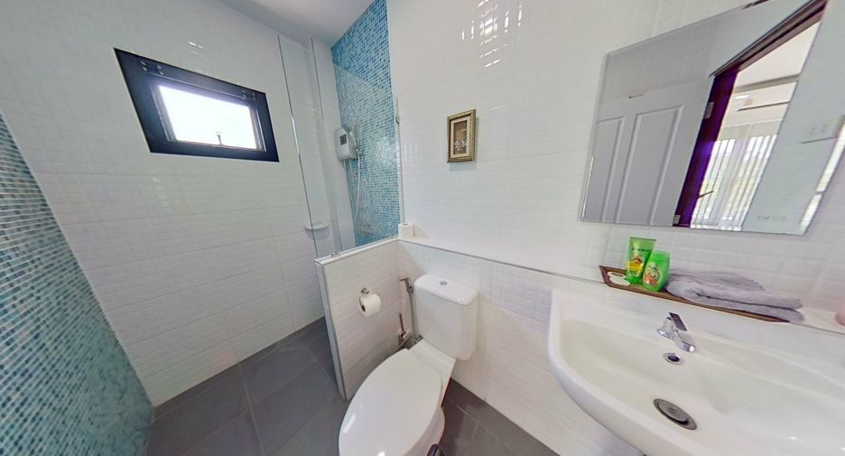 For sale 7 bedrooms villa in Saraphi, Chiang Mai