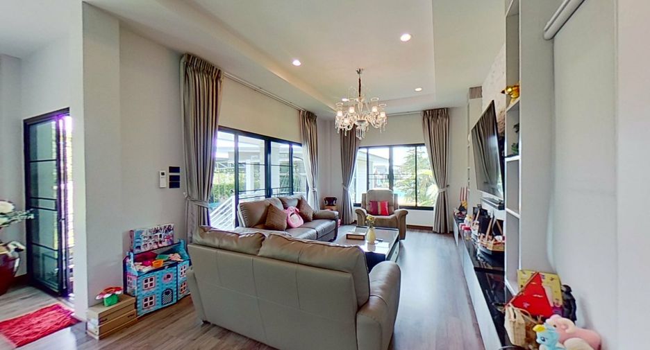 For sale 7 bedrooms villa in Saraphi, Chiang Mai