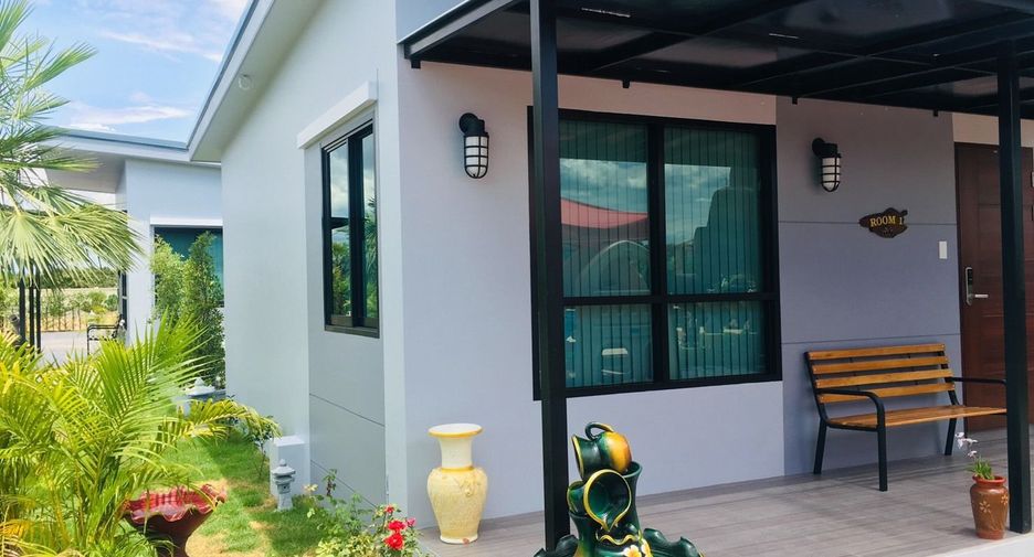 For sale 7 bedrooms villa in Saraphi, Chiang Mai