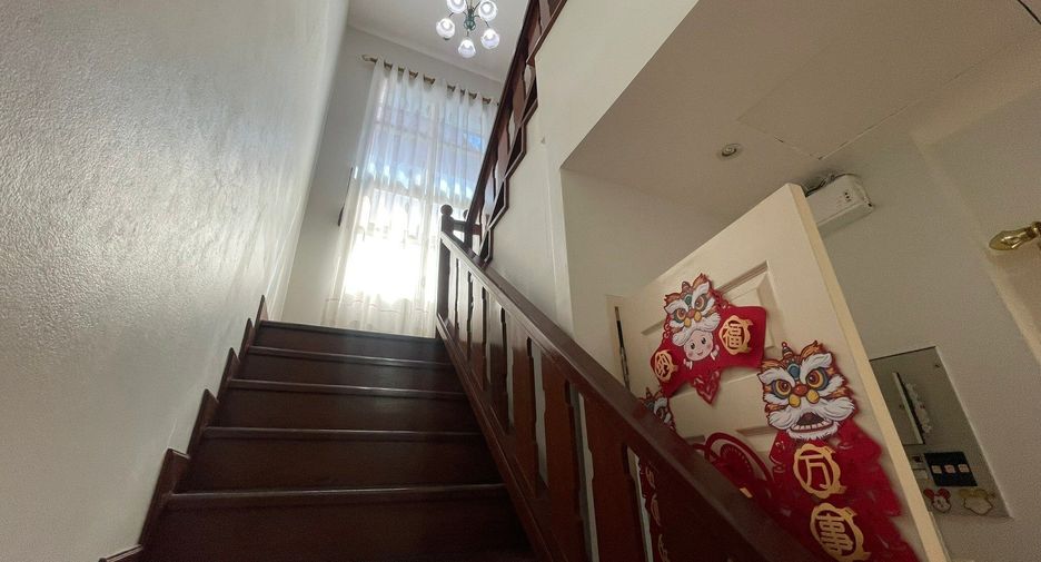 For sale 3 bedrooms house in Mueang Chiang Mai, Chiang Mai
