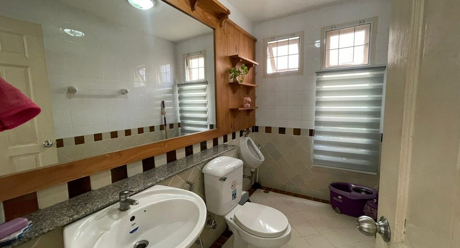 For sale 3 bedrooms house in Mueang Chiang Mai, Chiang Mai