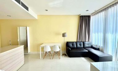For sale 1 bed condo in Khlong Toei, Bangkok