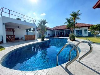 Villa zur Miete mit 5 Zimmer in Bang Lamung, Chonburi