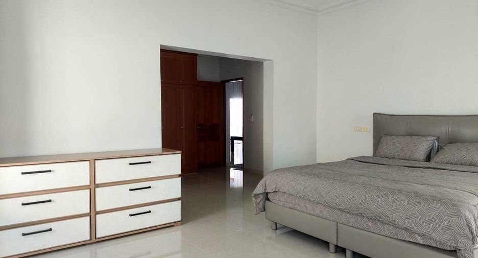 For rent 5 ベッドルーム villa in Bang Lamung, Chonburi