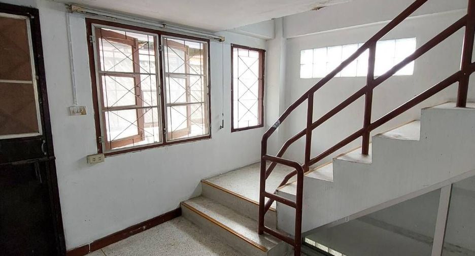 For sale 5 bedrooms townhouse in Mueang Chiang Mai, Chiang Mai