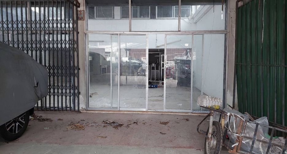 For sale 5 bedrooms townhouse in Mueang Chiang Mai, Chiang Mai