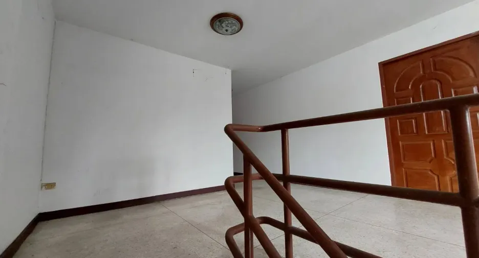 For sale 5 bedrooms townhouse in Mueang Chiang Mai, Chiang Mai