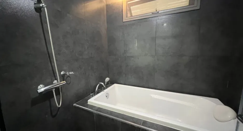 Wohnung zur Miete mit 3 Zimmer in Mueang Chiang Mai, Chiang Mai