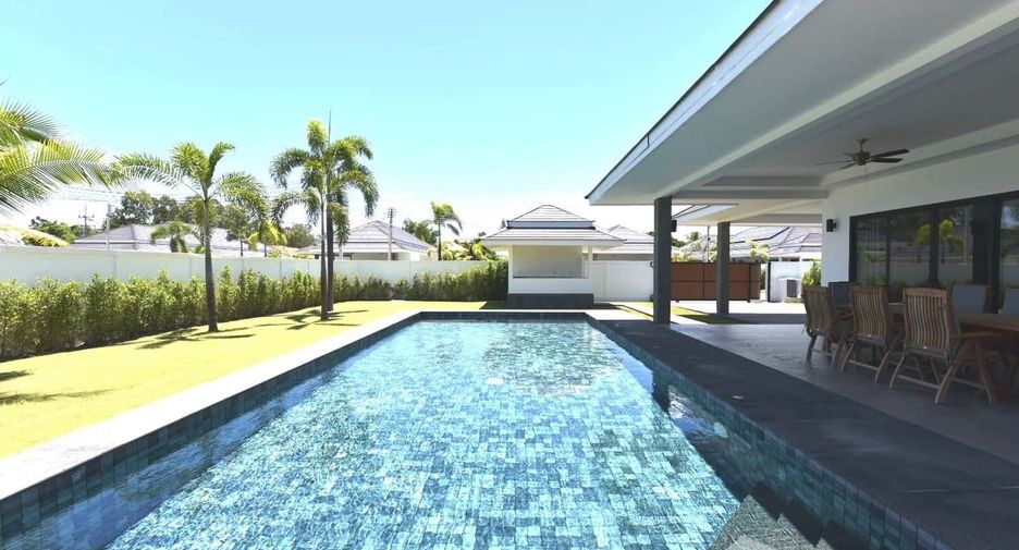 Villa en venta de 3 habitaciones en Cha Am, Phetchaburi