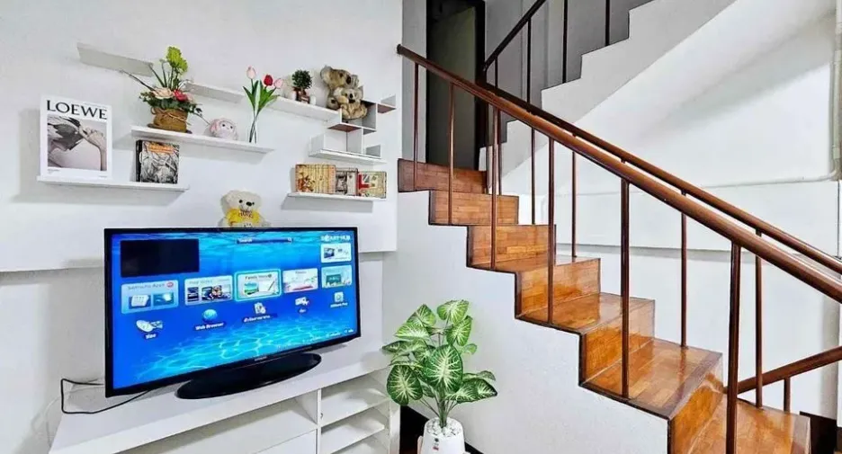 For rent 2 bedrooms townhouse in Mueang Chiang Mai, Chiang Mai