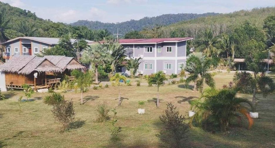 For sale 9 bedrooms hotel in Ko Lanta, Krabi