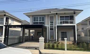 For rent 3 bedrooms house in San Kamphaeng, Chiang Mai
