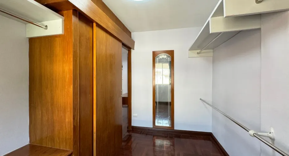 ขาย และ ให้เช่า 5 ห้องนอน ทาวน์เฮ้าส์ ใน สวนหลวง, กรุงเทพฯ