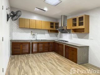 Reihenhaus zum Kauf und zur Miete mit 5 Zimmer in Suan Luang, Bangkok