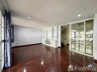 Reihenhaus zum Kauf und zur Miete mit 5 Zimmer in Suan Luang, Bangkok