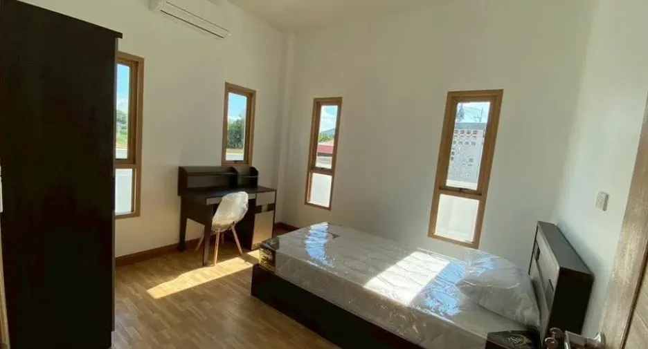 À louer 2 chambres maison à Saraphi, Chiang Mai