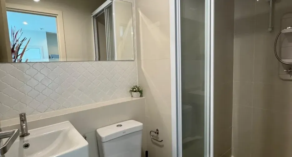 For rent 2 bedrooms condo in Mueang Phuket, Phuket