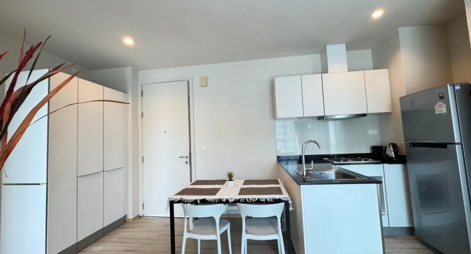 For rent 2 bedrooms condo in Mueang Phuket, Phuket
