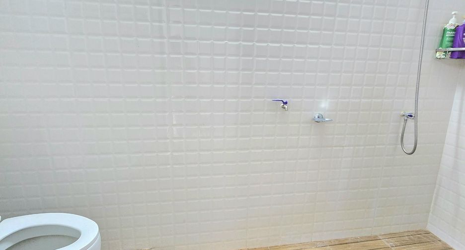 For sale 3 bedrooms townhouse in Rat Burana, Bangkok