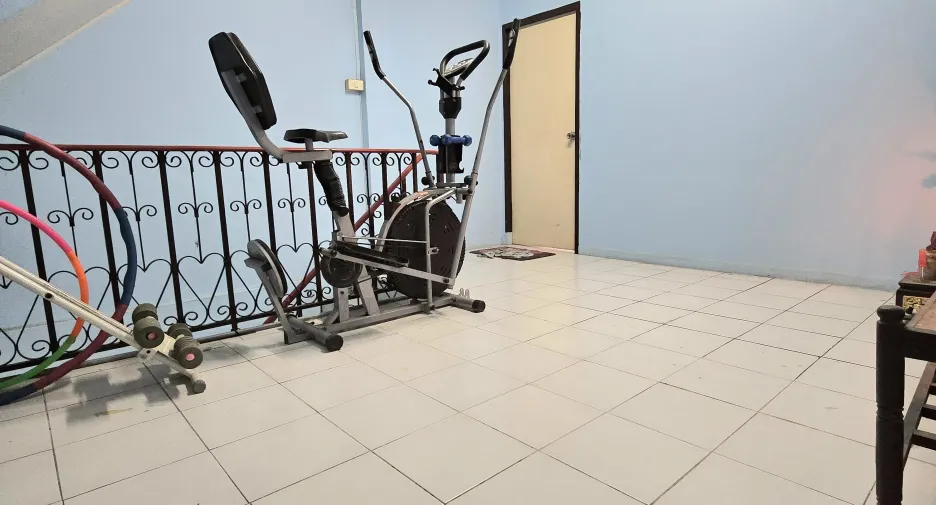 For sale 3 bedrooms townhouse in Rat Burana, Bangkok