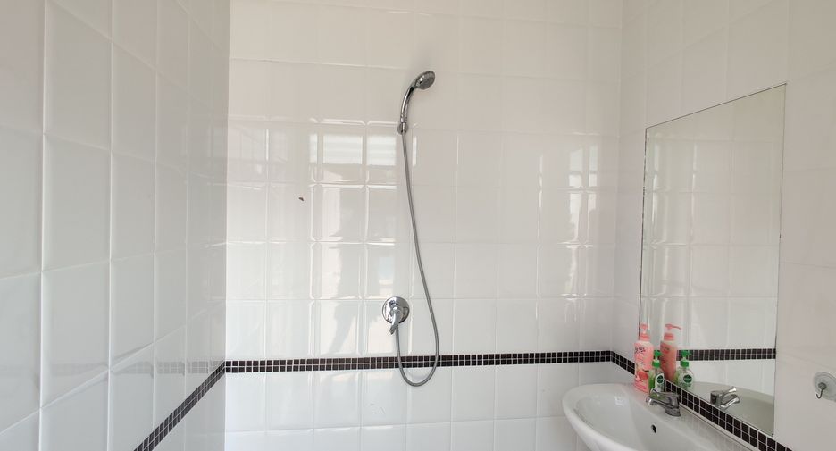For rent 3 bedrooms villa in Hua Hin, Prachuap Khiri Khan