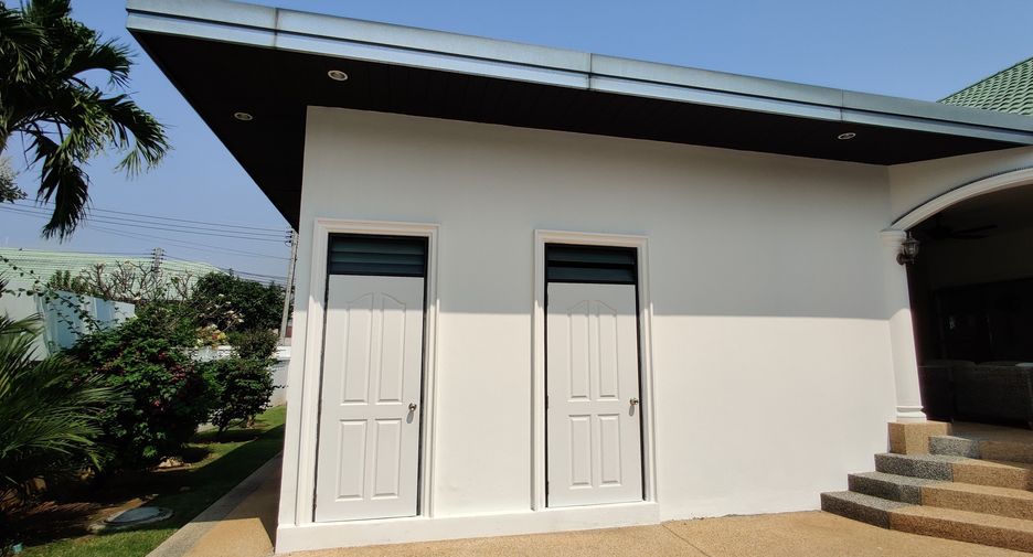 For rent 3 bedrooms villa in Hua Hin, Prachuap Khiri Khan