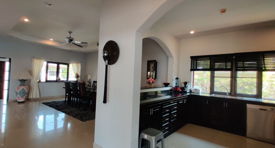 For rent 3 bedrooms villa in Hua Hin, Prachuap Khiri Khan