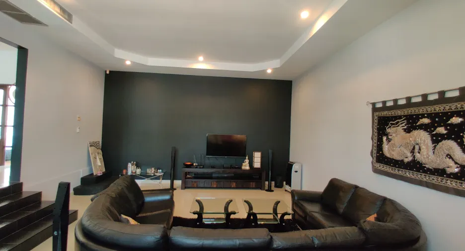 For rent 3 bedrooms villa in Hua Hin, Prachuap Khiri Khan
