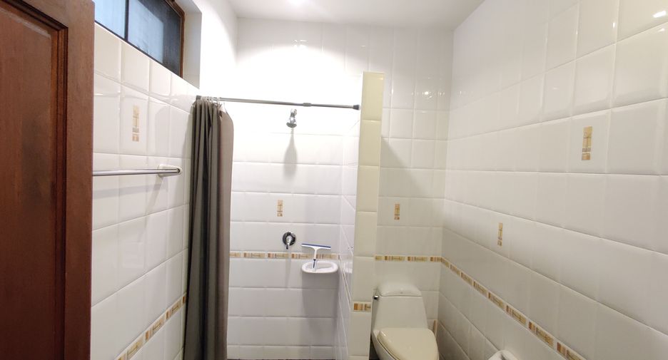 For rent 3 bedrooms villa in Hua Hin, Prachuap Khiri Khan