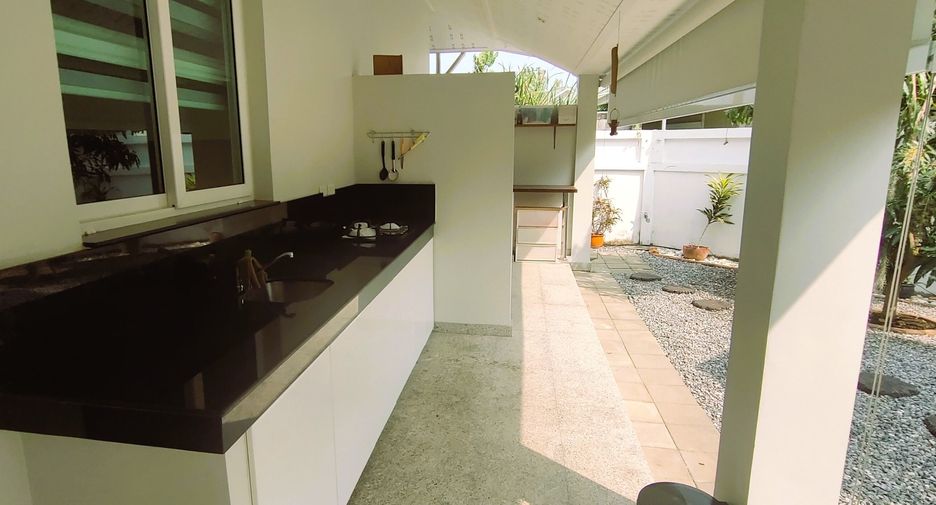 For sale 3 bedrooms villa in Hua Hin, Prachuap Khiri Khan