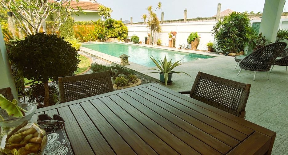 For sale 3 bedrooms villa in Hua Hin, Prachuap Khiri Khan