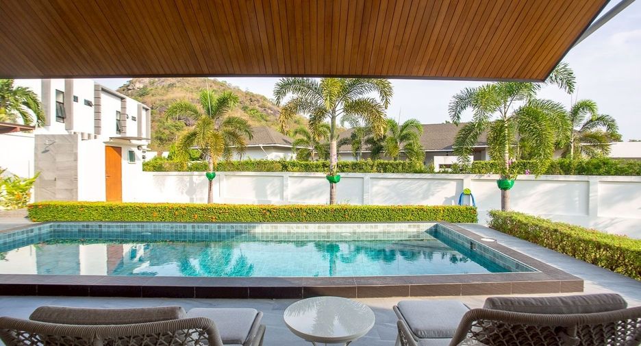 For sale 3 ベッドルーム villa in Hua Hin, Prachuap Khiri Khan