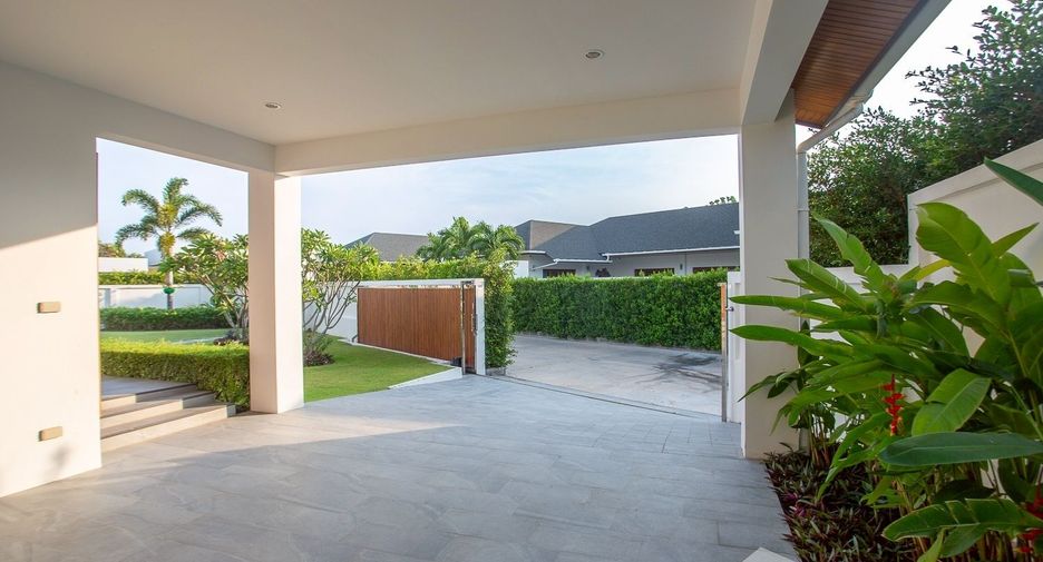 For sale 3 ベッドルーム villa in Hua Hin, Prachuap Khiri Khan