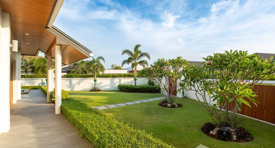 For sale 3 ベッドルーム villa in Hua Hin, Prachuap Khiri Khan
