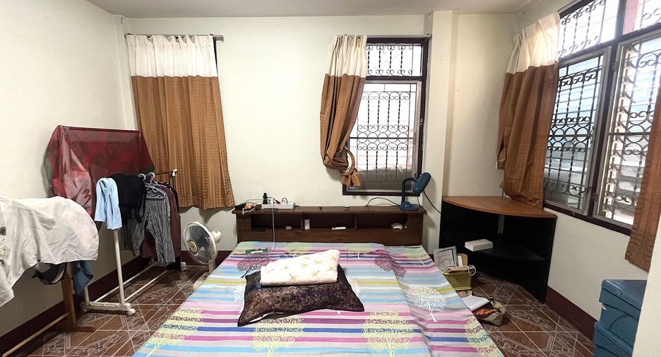 For rent 3 bedrooms house in Mueang Chiang Mai, Chiang Mai