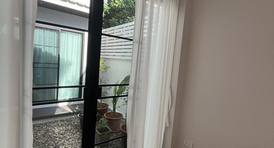 For rent 3 bedrooms house in Mueang Chiang Mai, Chiang Mai