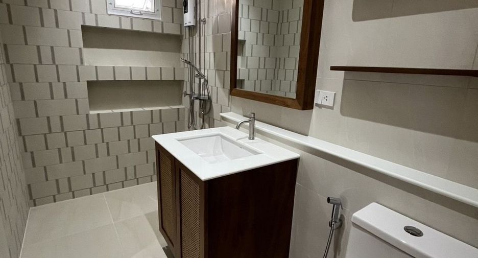 For rent 3 bedrooms house in Mueang Chiang Mai, Chiang Mai