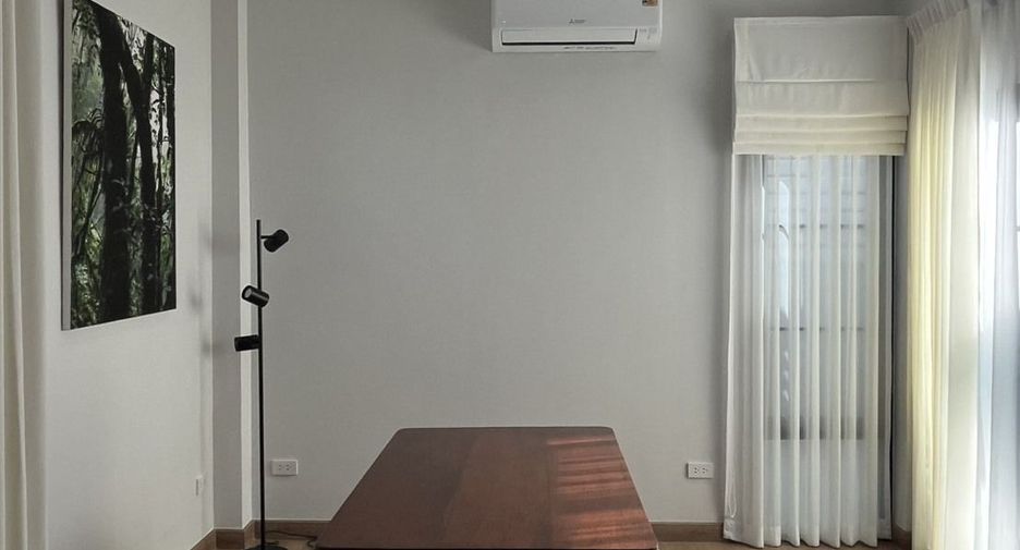 For rent 3 bedrooms house in Mueang Chiang Mai, Chiang Mai